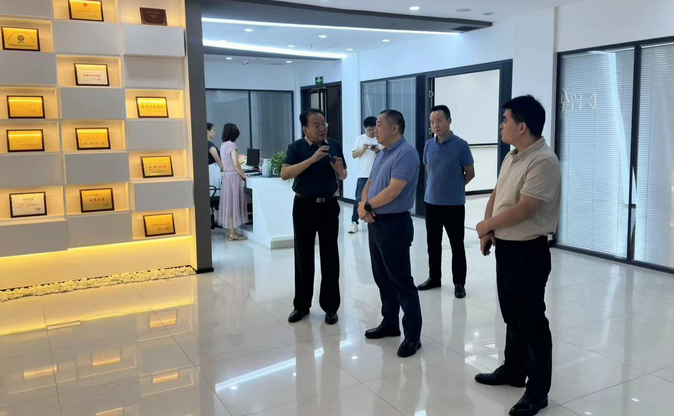 深圳市福田区政府领导一行莅临凯星公司考察交流